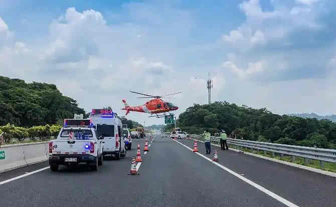永春高速公路汽车救援案例